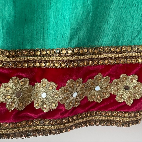 Punjabi Suit Medium - Picture 2 of 4